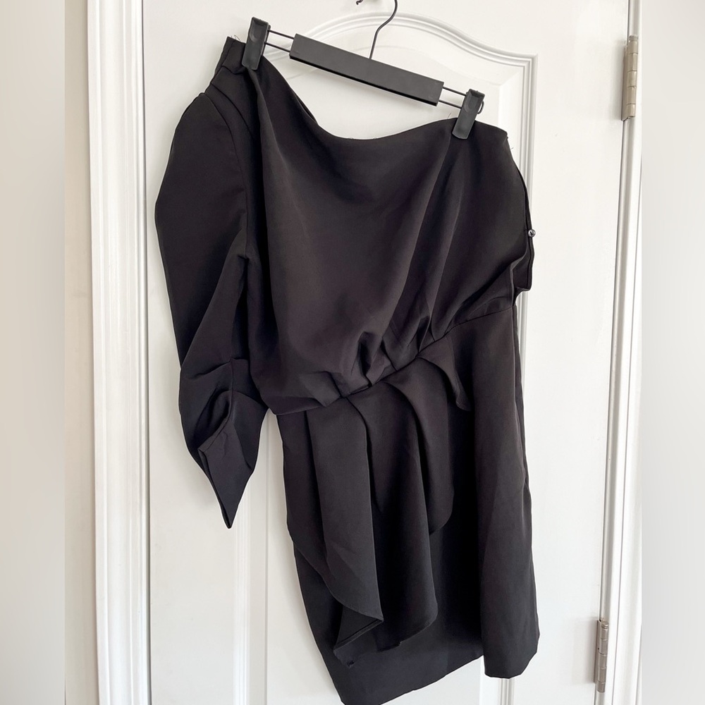 Do + Be Black One Shoulder Dress